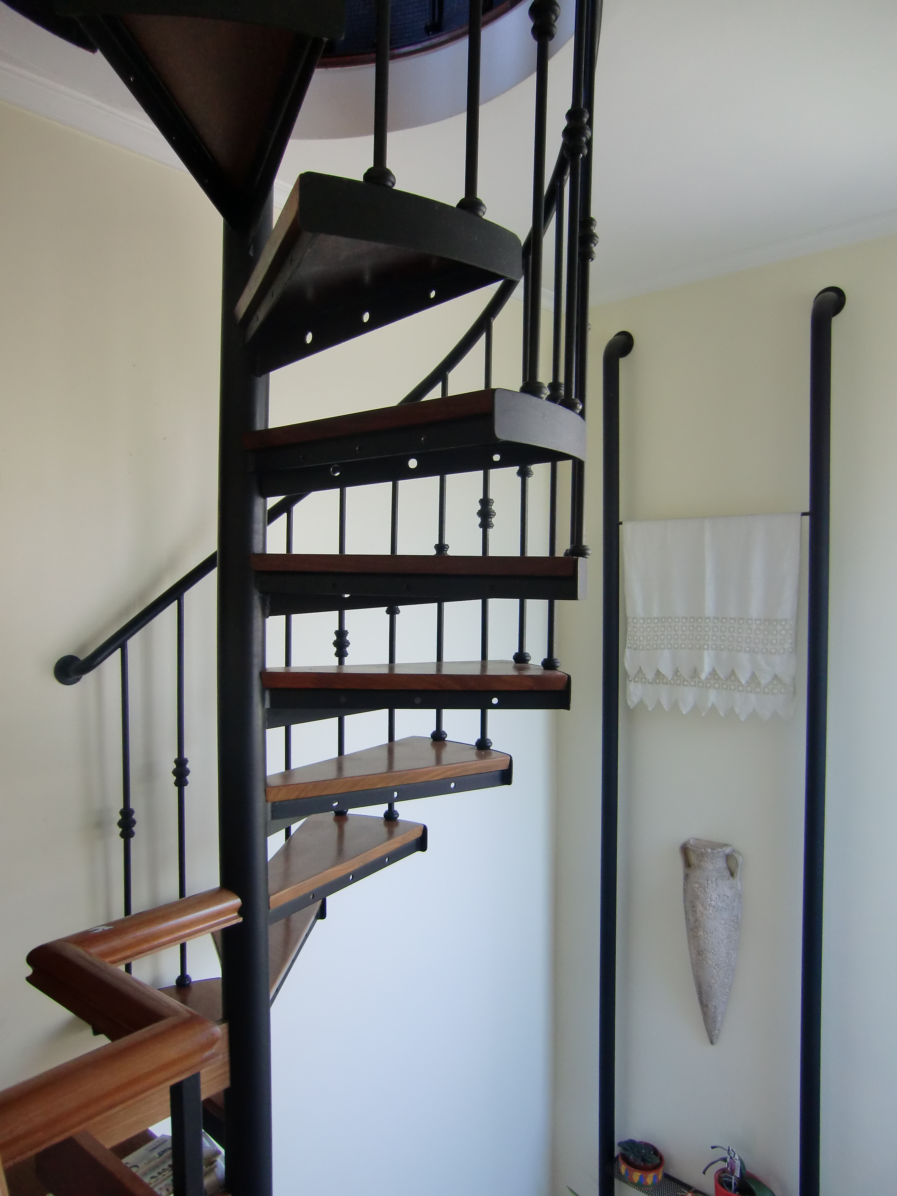 Escadas de caracol em ferro